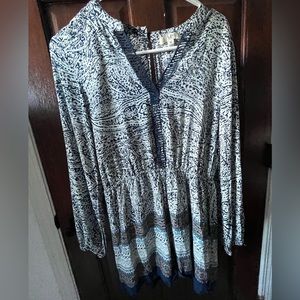 Very cute romper, looks so cute just doesn’t fit anymore